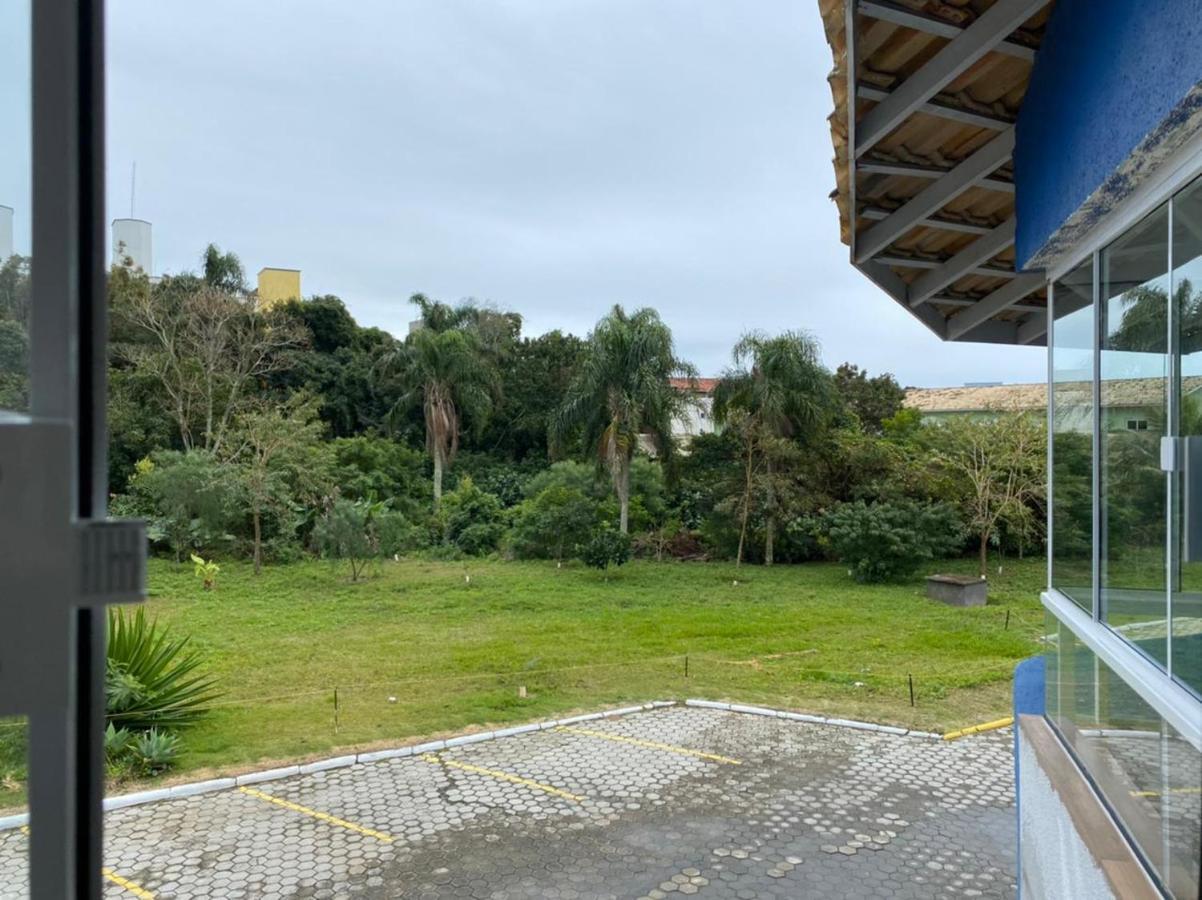 Apto 251 - Condominio Solar Das Bromelias Bombinhas Eksteriør bilde