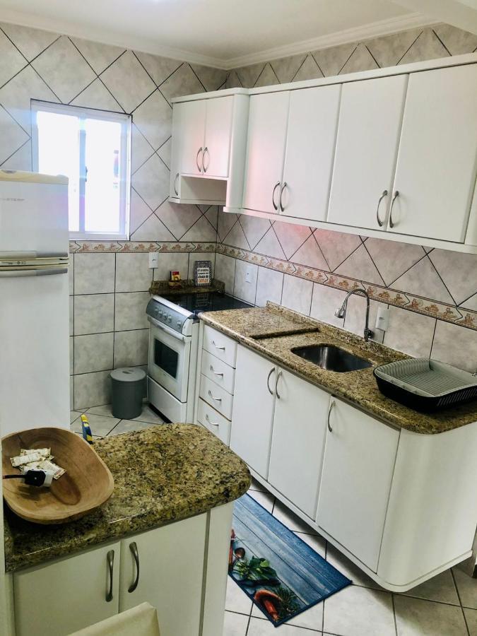 Apto 251 - Condominio Solar Das Bromelias Bombinhas Eksteriør bilde