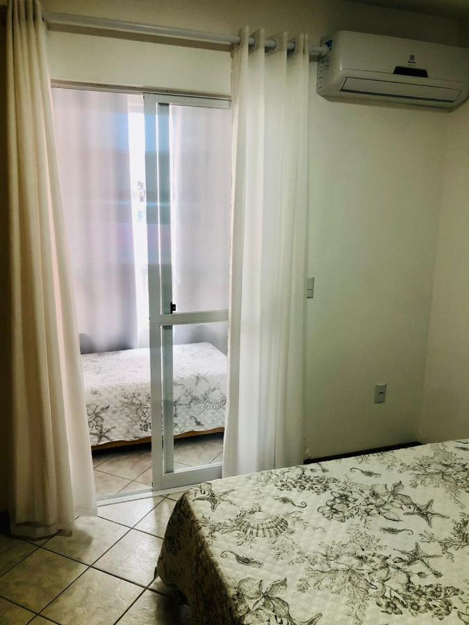Apto 251 - Condominio Solar Das Bromelias Bombinhas Eksteriør bilde